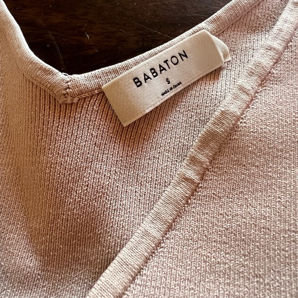 Aritzia | Babaton Sculpt Knit Cross-Front Top in Dawn Pink - Size Small - Picture 4 of 5